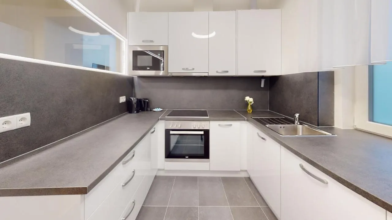 Alon Homes Vienna - Premium City Center Apartments