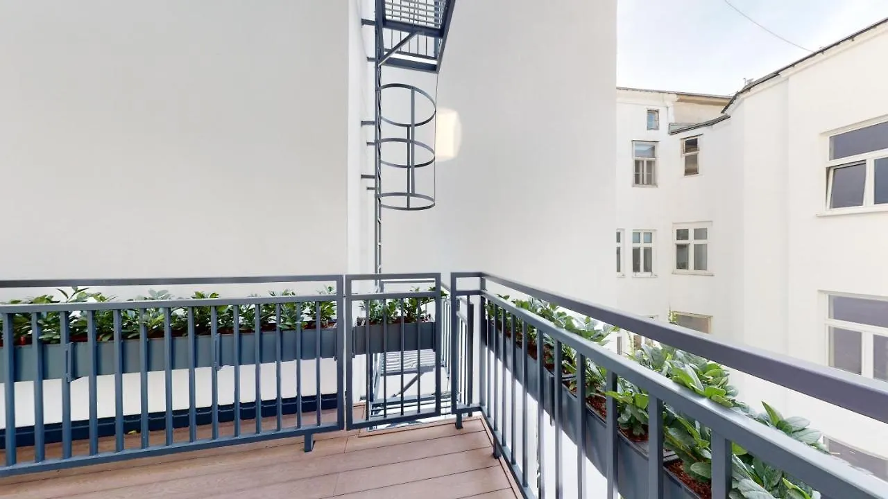 Alon Homes Vienna - Premium City Center Apartments