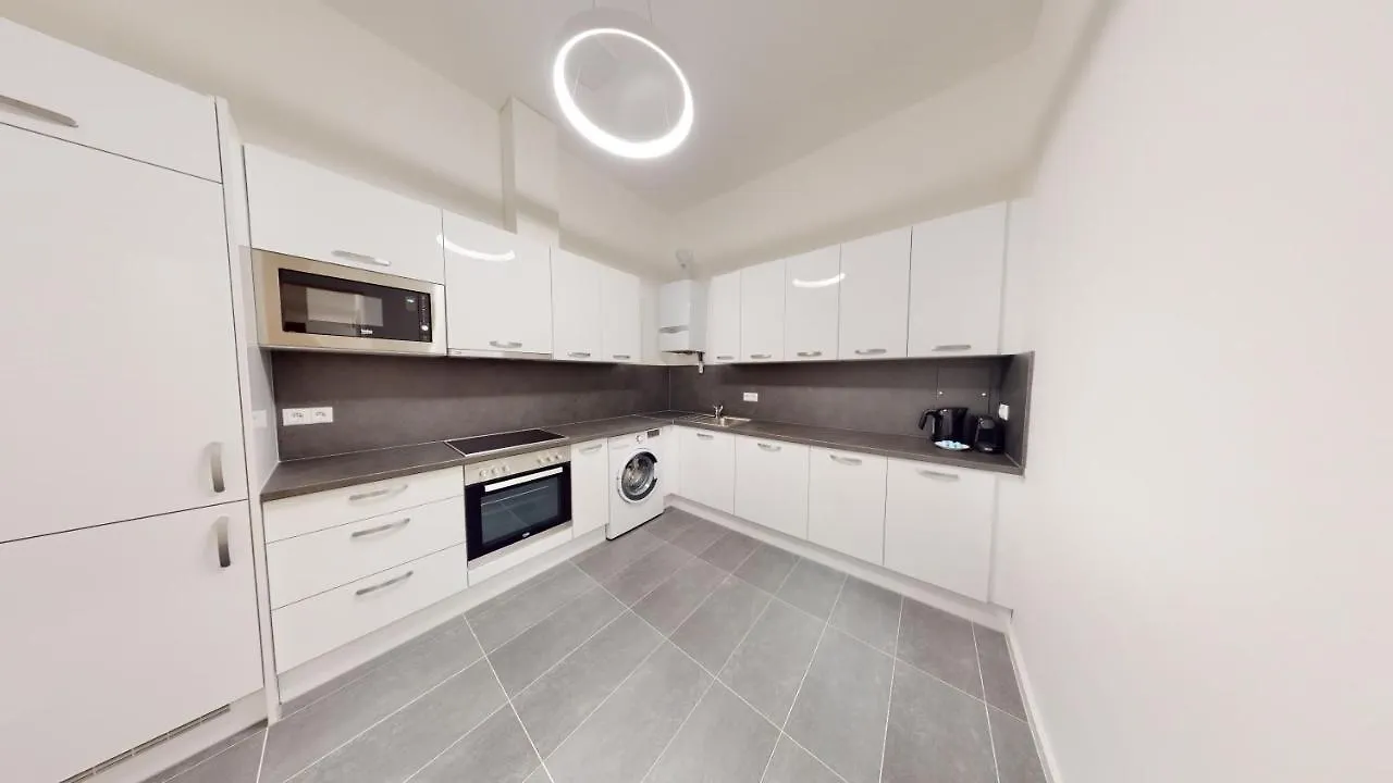 Alon Homes Vienna - Premium City Center Apartments