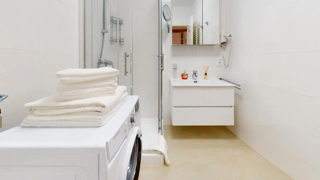 Alon Homes Vienna - Premium City Center Apartments 0*,  Austria