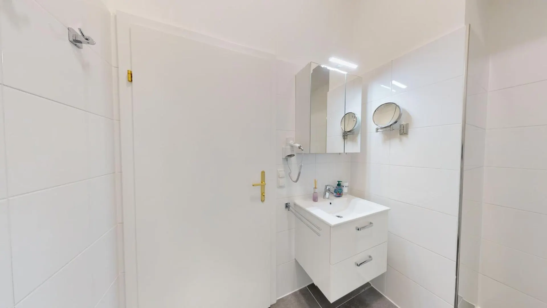 Alon Homes Vienna - Premium City Center Apartments Austria