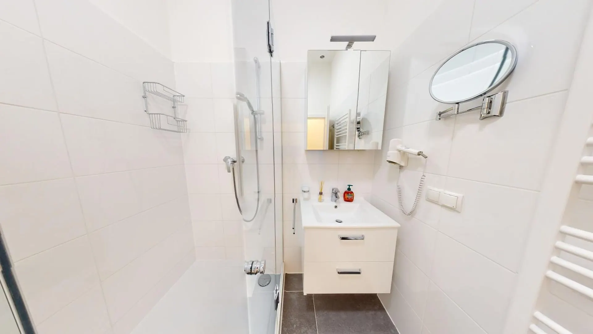 Alon Homes Vienna - Premium City Center Apartments