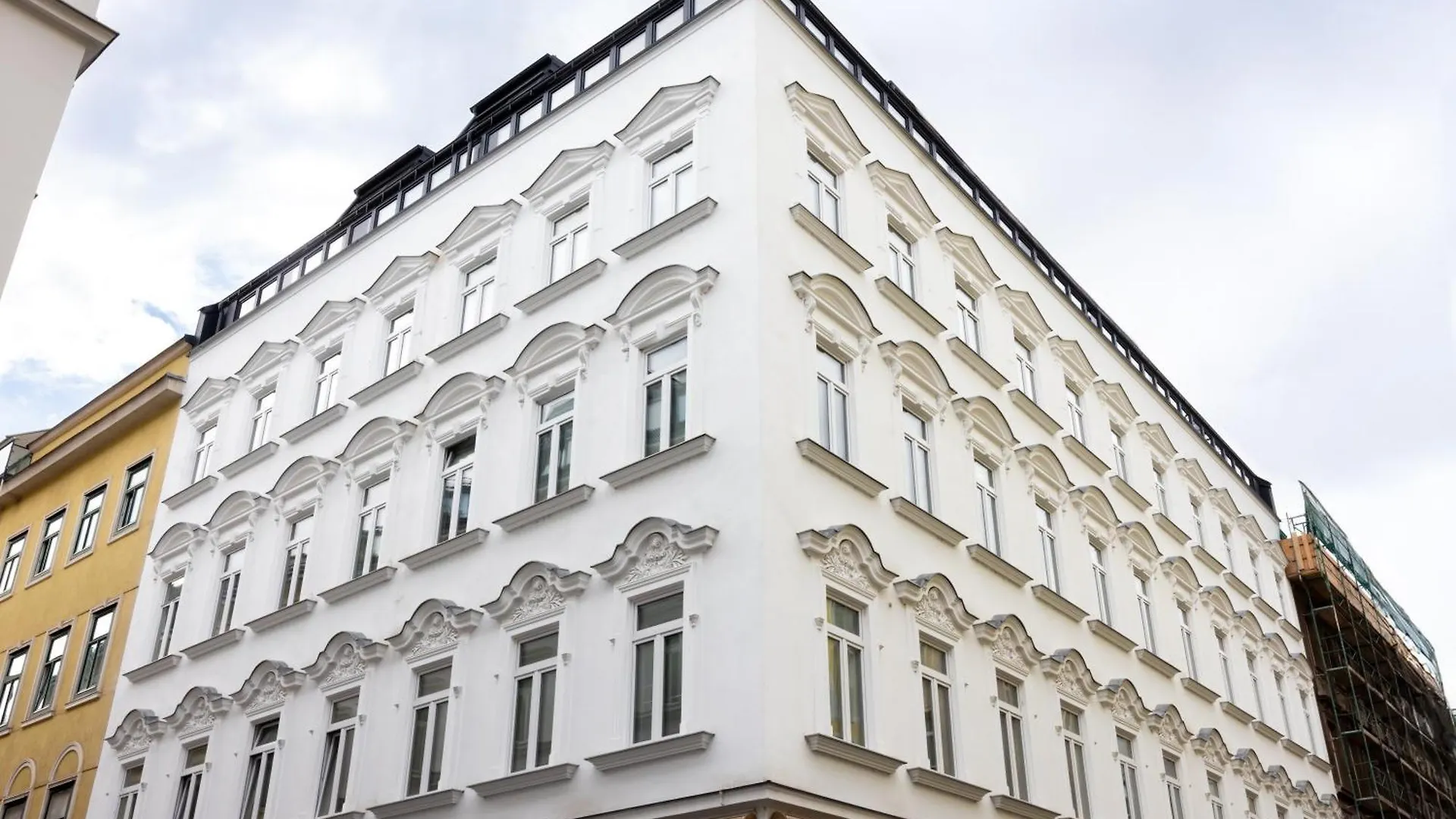 Alon Homes Vienna - Premium City Center Apartments 0*,  Austria