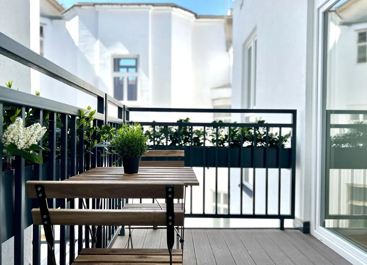 Alon Homes Vienna - Premium City Center Apartments